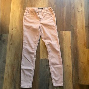 pink jeggings